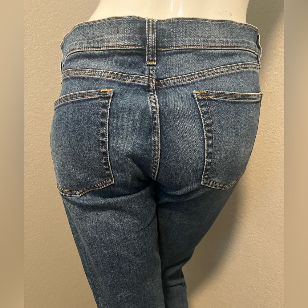J. CREW Stretch Women’s   8” 1/2  Low - Rise  Medium Wash Blue Jeans Size 28 R - Picture 6 of 13